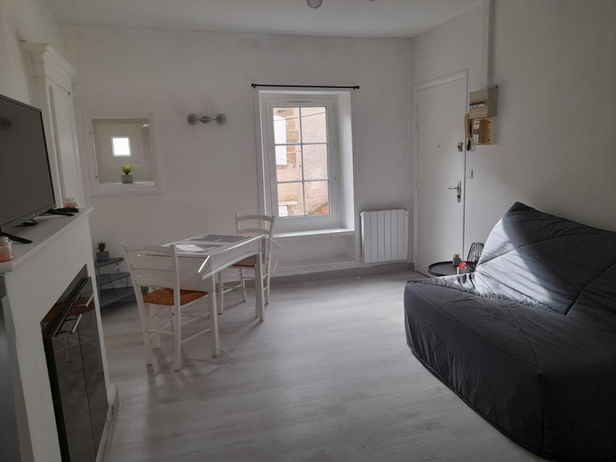 Promo Studio Wi-Fi A Courseulles-Sur-Mer Au 1Er Etage 外观 照片